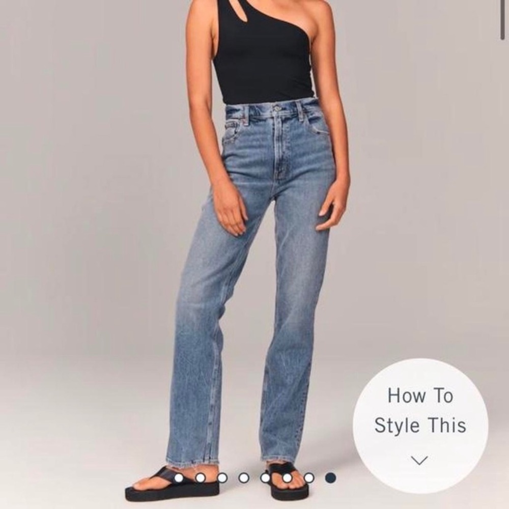 Abercrombie & Fitch - 90s Straight Ultra High Rise Denim 27/4 Regular